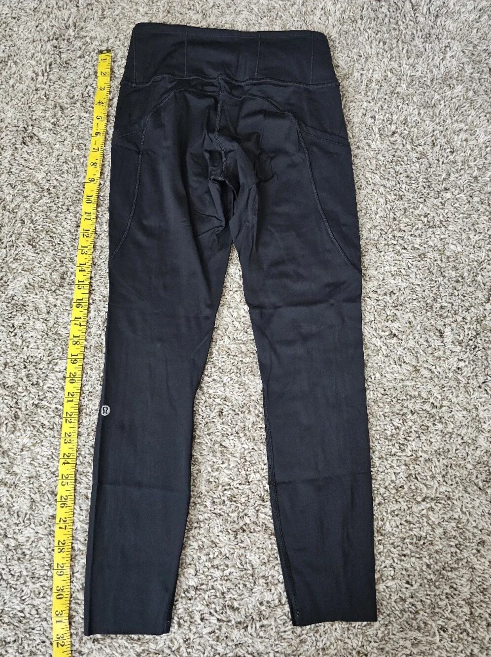 Lululemon Black High-Waist Active Leggings with Side Pockets Size 6 |no 32
